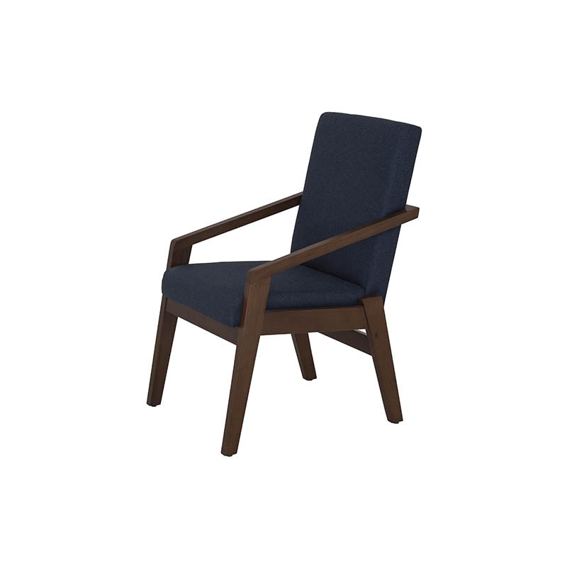 Silla de comedor Toledo deurope.com.mx, estructura de madera y asiento acolchado en color neutro, diseño elegante y moderno.
