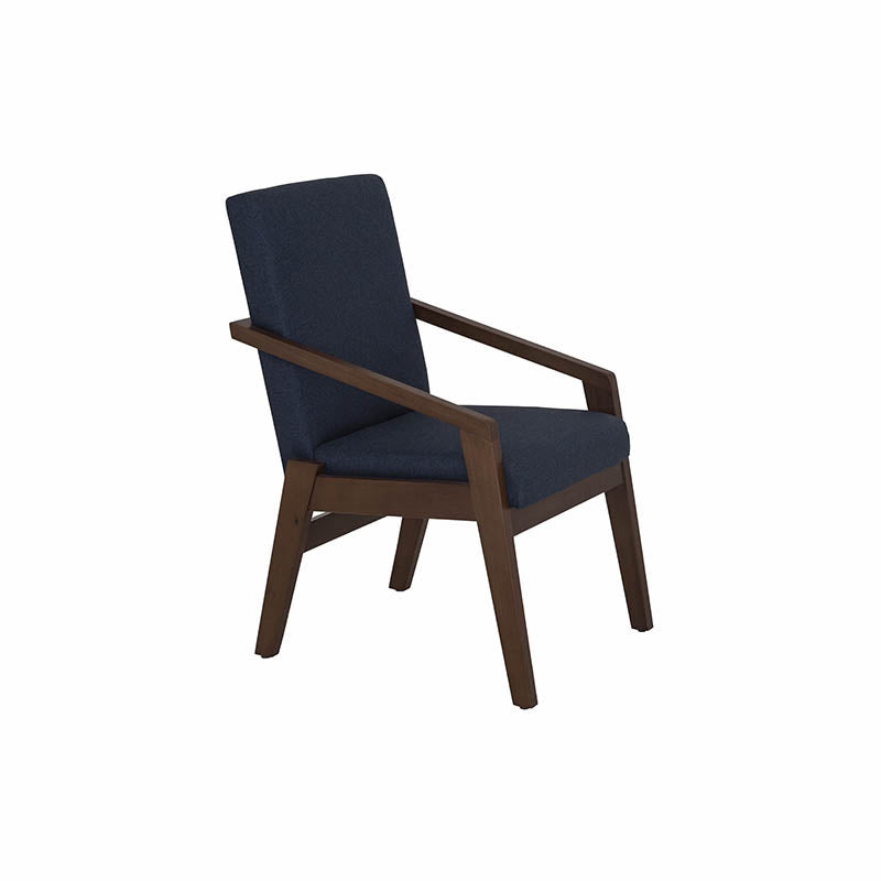 Silla de comedor Toledo deupeore.com.mx, con asiento y respaldo de madera, diseño elegante y estructura resistente.