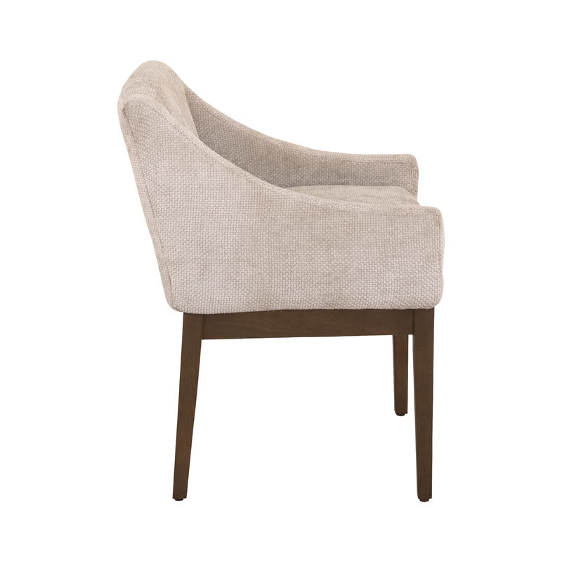Silla de comedor Manhattan de Deurope.com.mx con marco de madera y asiento acolchado en color gris.