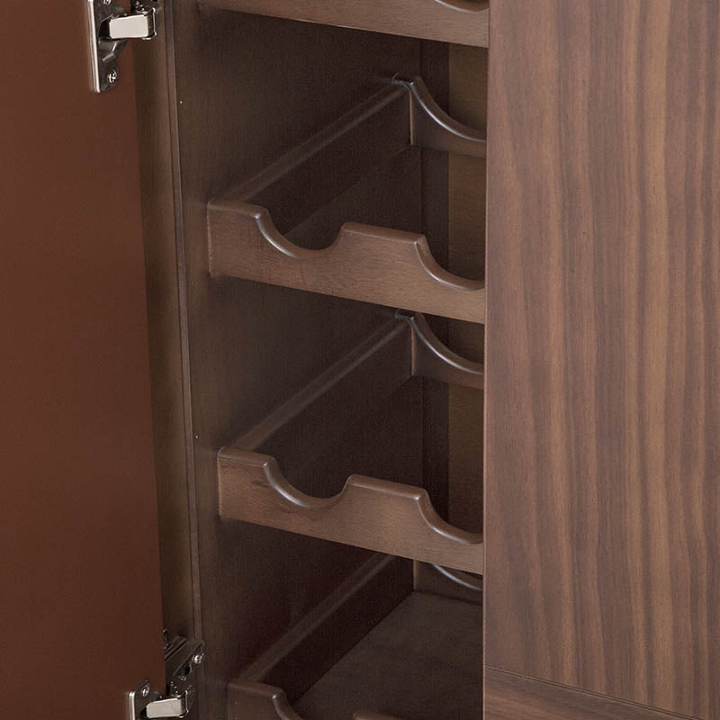 Bufetera Toledo de Deurope.com.mx, mueble de almacenamiento con puertas y estantes en acabado elegante.