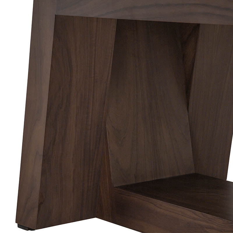 Mesa de comedor Toledo de deurope.com.mx, superficie de madera con patas de metal, elegantes y modernas para el comedor.
