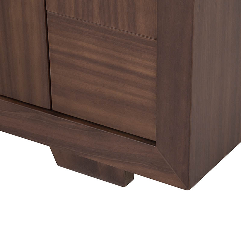Buffetera Toledo de Deurope con puertas de madera y espacio para almacenamiento, diseño moderno y funcional.