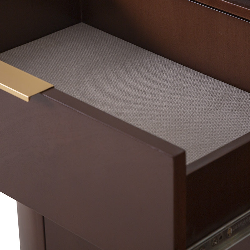 Buffetera Hera de estilo moderno con acabado en madera, espacio de almacenamiento y diseño funcional para comedor.