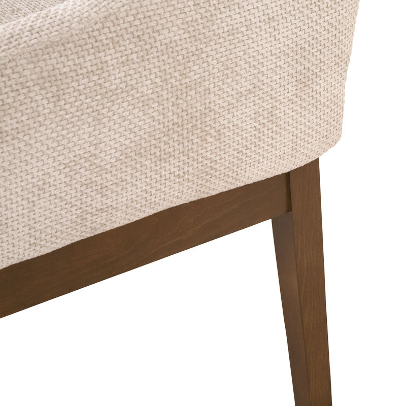 Silla de comedor Manhattan en color gris oscuro con estructura de madera y asiento acolchado, ideal para espacios modernos.