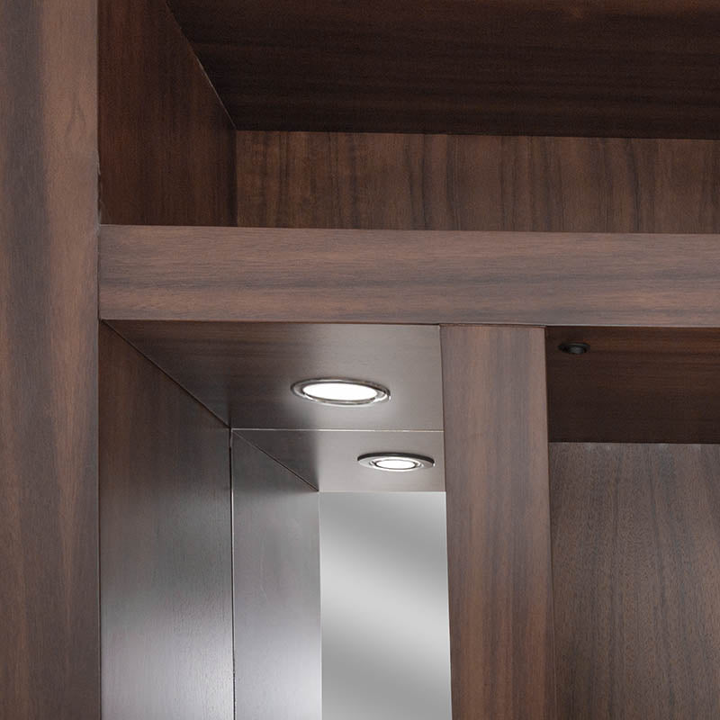 Torre izquierda Toledo, mueble para TV de diseño moderno en color madera, con espacio para dispositivos electrónicos.