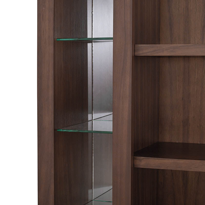 Torre izquierda Toledo de mueble para televisor en acabado deoupe.com.mx, con puertas y espacio para dispositivos electrónicos.