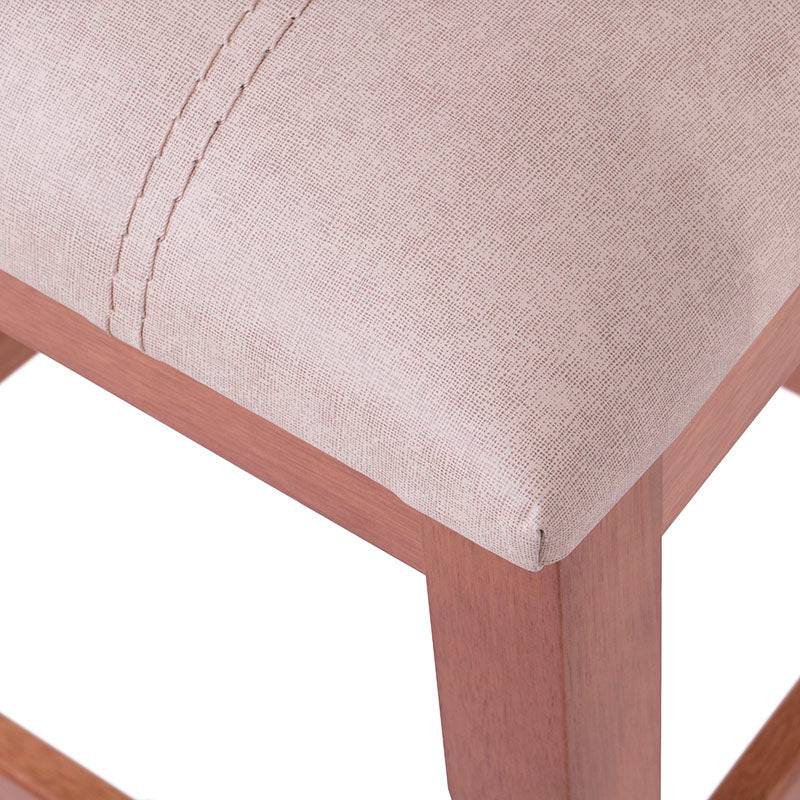 Juego de comedor Siena deurope.com.mx con bancos de madera y tapiz de cuero en tonos beige, con estructura de encino y okumé.