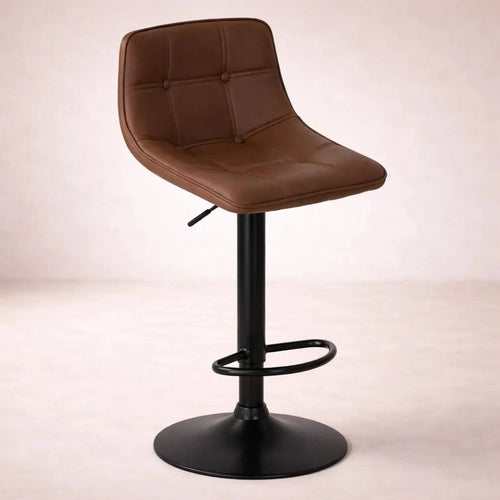 Banco para barra de acero con asiento de madera termoformada y tapizado en Leather Touch, de color café, altura 50 cm.