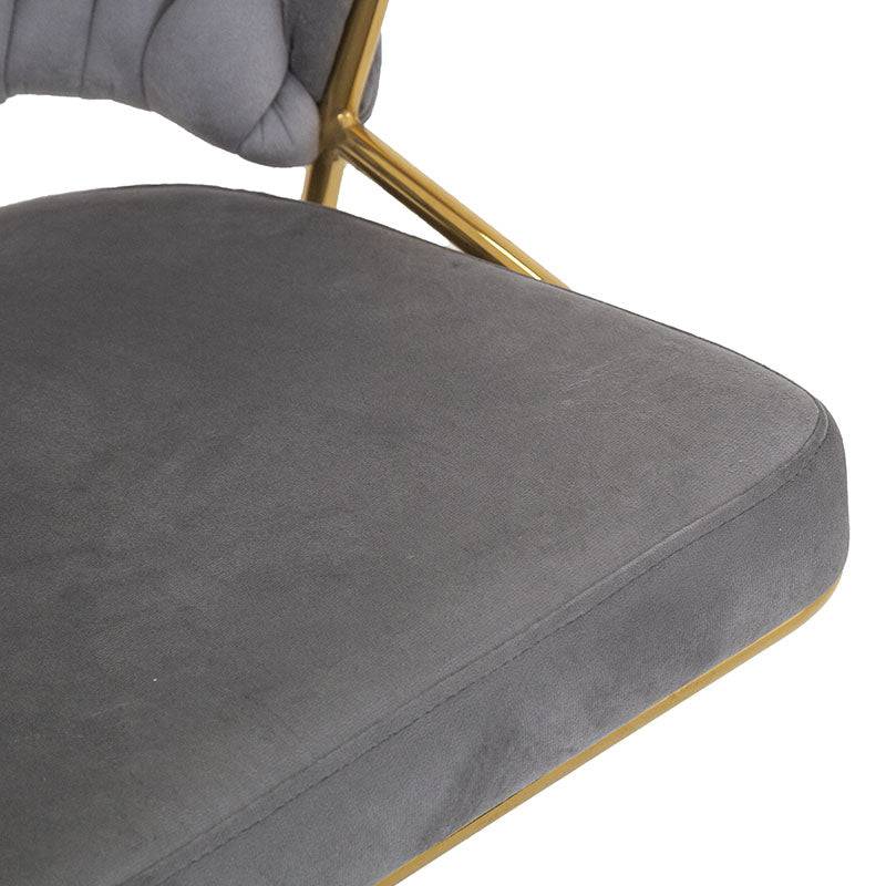 Banco para barra Imperial deoupe.com.mx, con base de cromo, asiento de madera termoformada y tapizado de terciopelo gris.