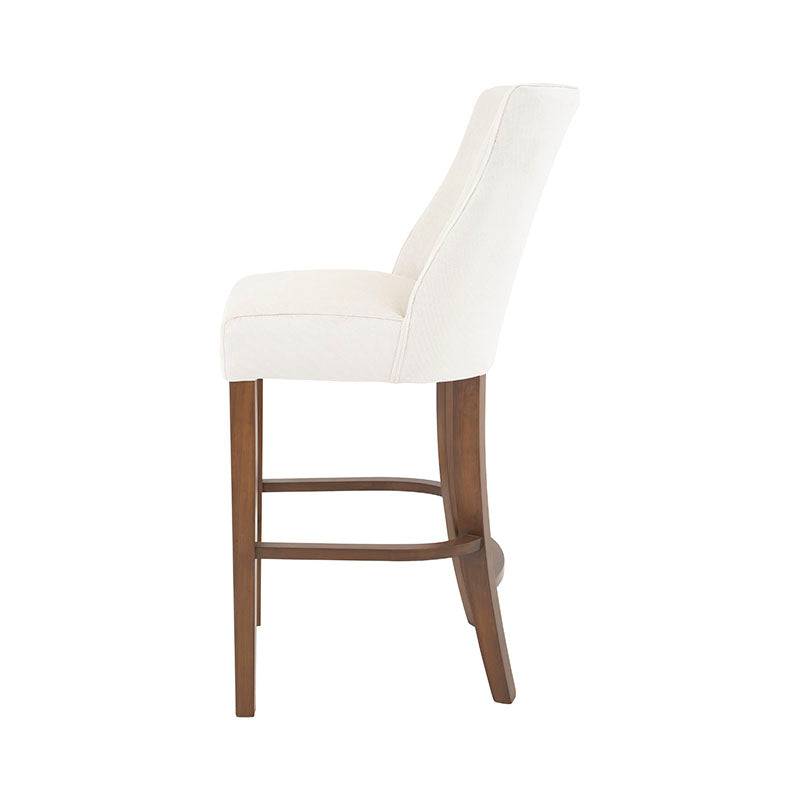 Juego de comedor Berne-made con bancos de nogal y tapizado en tela beige, de 46 cm de alto y 112 cm de largo.