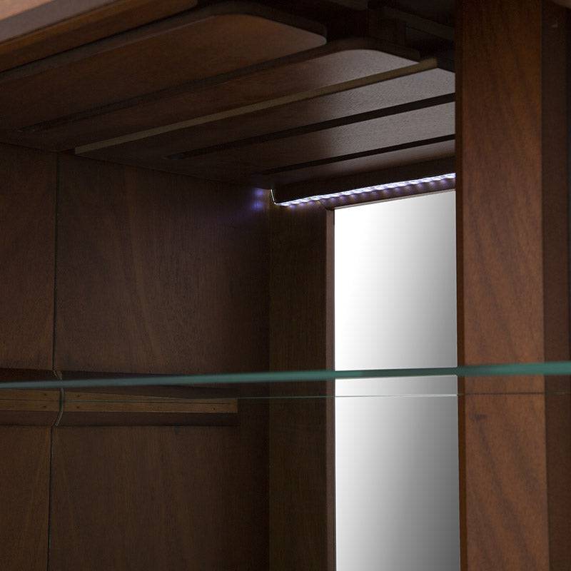 Juego de comedor Quetzal de madera de okumé en tono tabaco, con barra y dimensiones de 190x120x40 cm, de deurope.com.mx