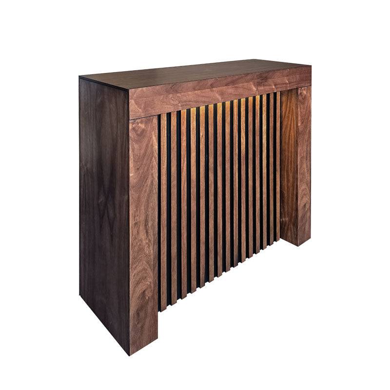 Barra de madera Bourbon de tamaño medio, ideal para bares y decoración, de la marca deurope.com.mx.