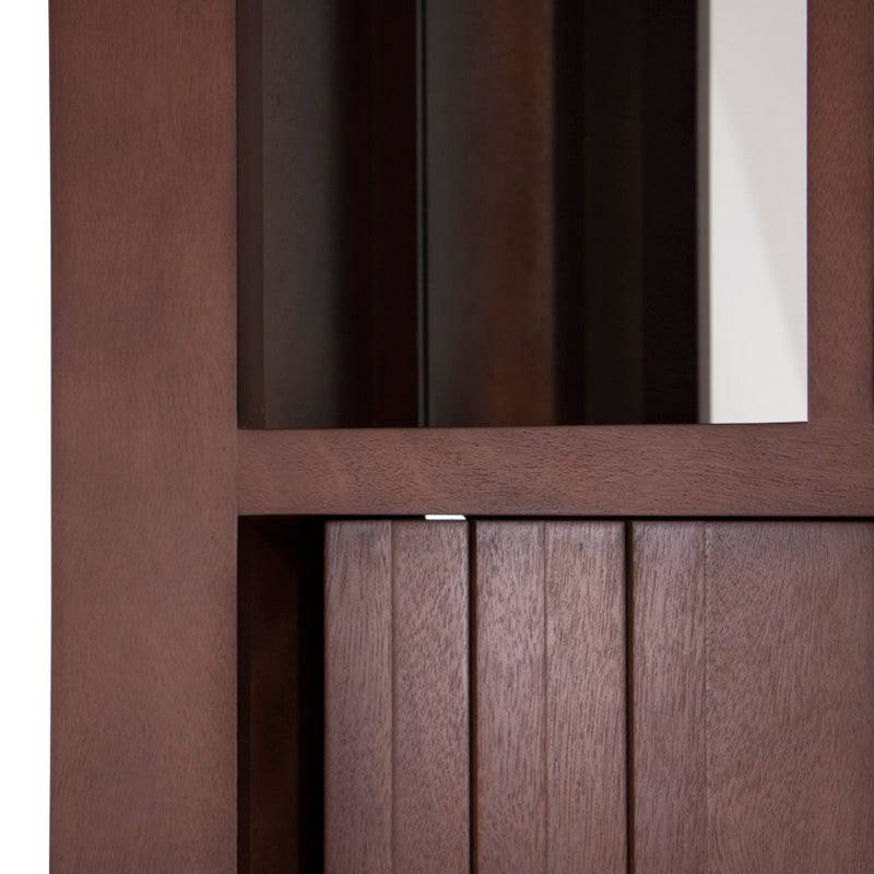 Juego de comedor Quetzal de 4 piezas en madera de nogal, encino y okume, con estructura moderna y elegante.