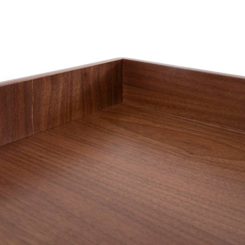 Juego de comedor Berne-made de 4 piezas con madera de nogal y acabado moka, incluye barra y mueble para bar, en excelente estado.