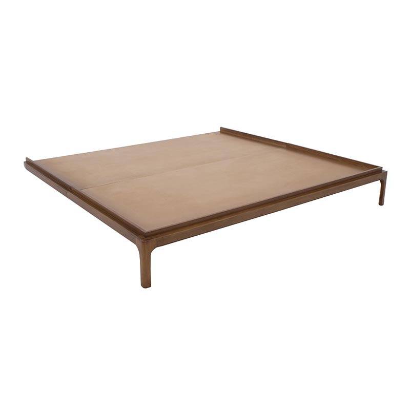 Base de cama Palta de color nogal, con diseño moderno, frente visible, dimensiones 232 cm de ancho, 30 cm de alto y 110 cm de fondo