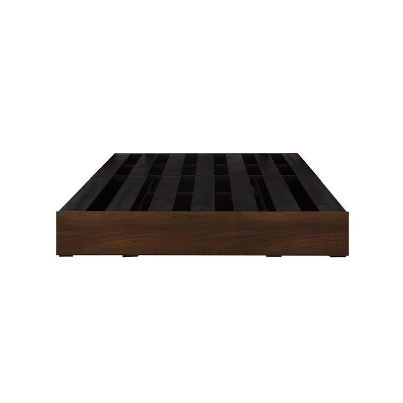 Base de cama Mariota de Deurope en color café parota, estructura resistente y moderna para cama king size.