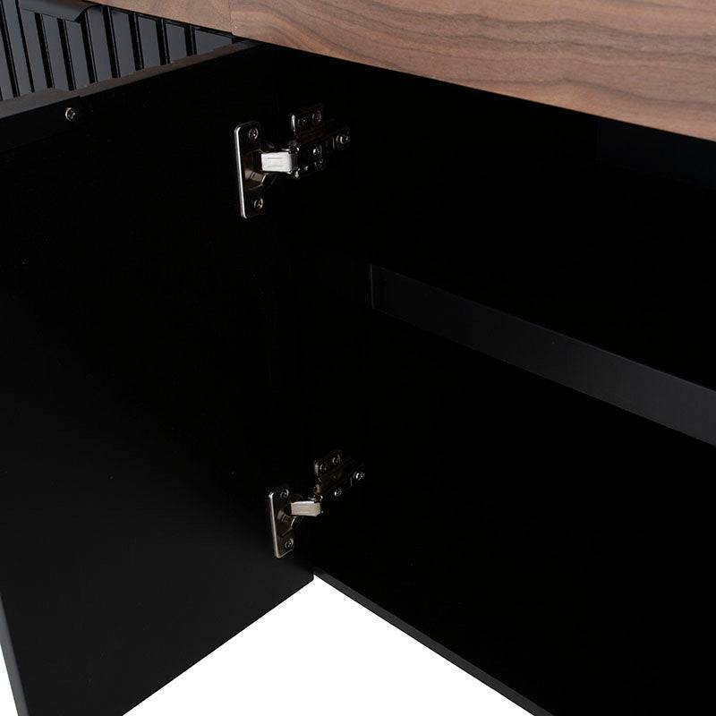 Juego de comedor Jess de 4 piezas en madera de nogal negro y pino, buffet con diseño industrial y acabado en chapa de nogal.