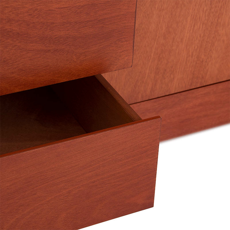 Buffet Tamayo de madera con chapa de caoba y placa de mármol, tamaño 180x80x40 cm, estilo elegante y moderno.
