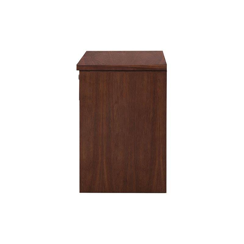 Juego de recámara Bourbon de 3 piezas, buro, en color café con acabado de madera de pino y detalles elegantes.