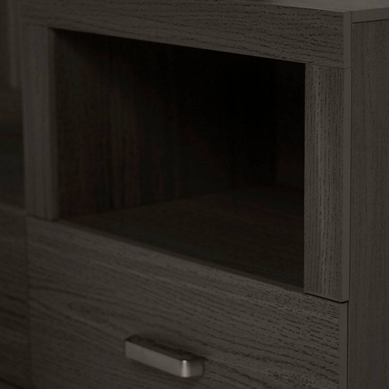 Buró Olcen de estilo industrial en madera gris, con superficie de 60 cm de ancho y 40 cm de fondo, diseño moderno y funcional.