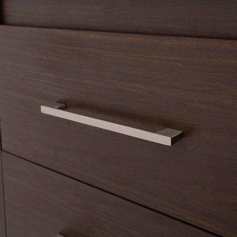 Buro de recámara Boston de madera oscura con estilo industrial, medidas 60x70x46 cm, en diseño moderno y funcional.