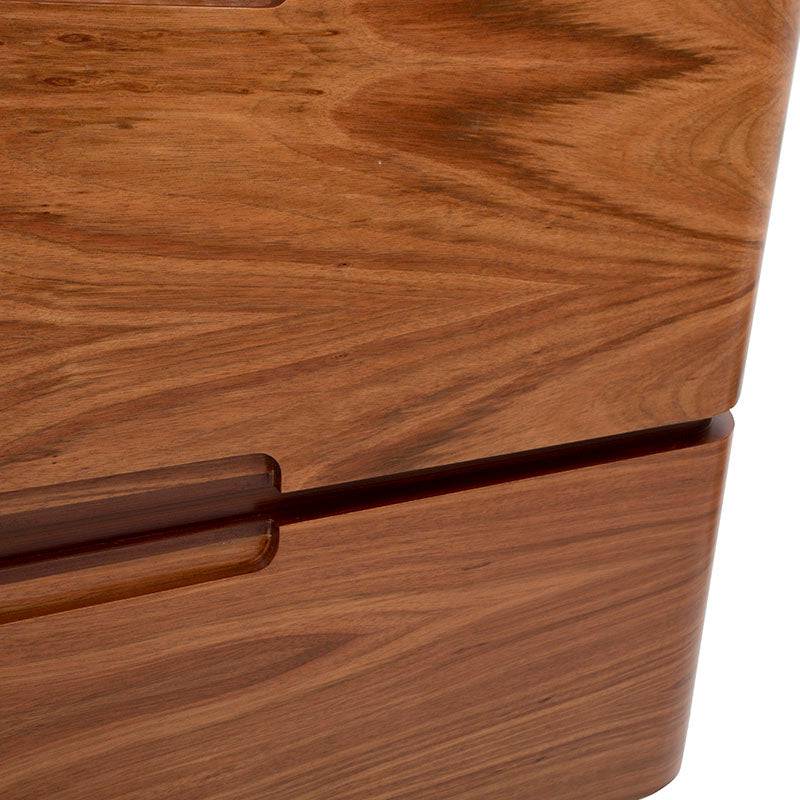 Cabecera de recámara Arezzo de Deurope en madera de chapas de nogal, con dimensiones de 201x151x20 cm, estilo moderno.
