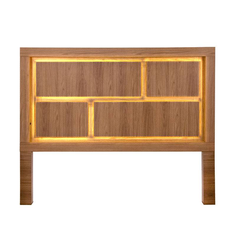Cabecera de recámara Allure deuropé.com.mx en nogal MDF y melamina, de 200 cm de ancho y 166,5 cm de alto.