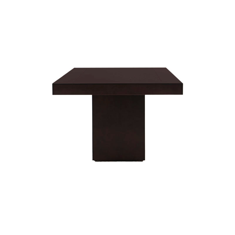Juego de comedor Quetzal de 9 piezas, mesa de madera de nogal y encino con sillas de cuero en tono café oscuro.