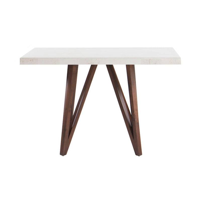 Juego de comedor Aragón de Deurope.com.mx con mesa y sillas de estilo moderno, en madera clara, visible en la imagen.