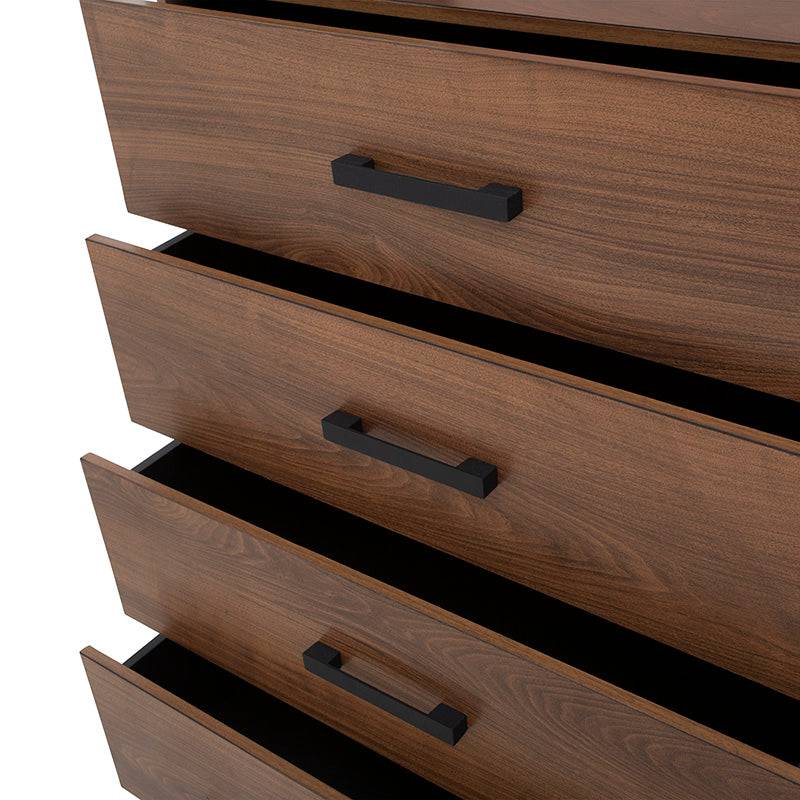Comoda Nogal de estilo industrial en madera, parte del juego de recámara Alejandria de Deurope, con frente de 70 cm y dimensiones de 105x39 cm.