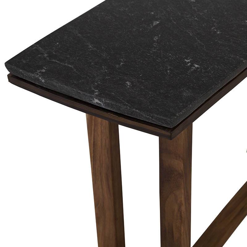 Consoleta Montecarlo de estilo clásico en madera con superficie lisa y detalles decorativos, ideal para sala o sala de estar.