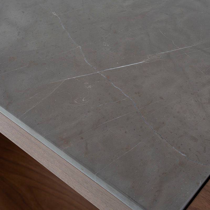 Consola Berne de madera de nogal gris con placa de mármol, frente elegante, medida 140x80x40 cm, diseñada por deurope.com.mx