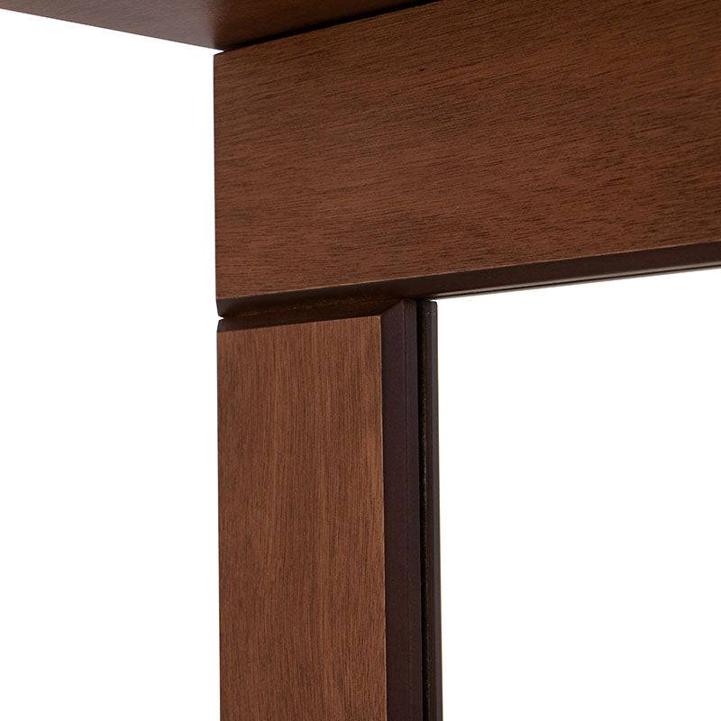 Espejo de pie con alhajero Noruega, chapa de okumé, frente de 51 cm, alto 180 cm y fondo 40 cm, en estilo elegante y funcional.