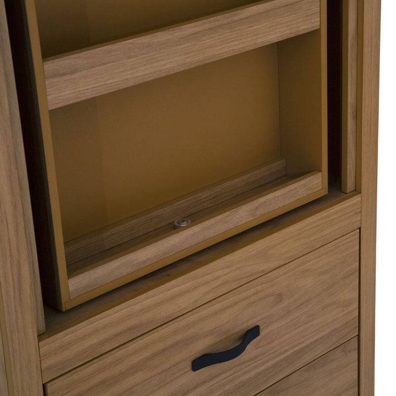 Espejo de pie de nogal MDF y melamina de 70 cm de ancho y 180 cm de alto, parte del juego de recámara Allure de Deurope.