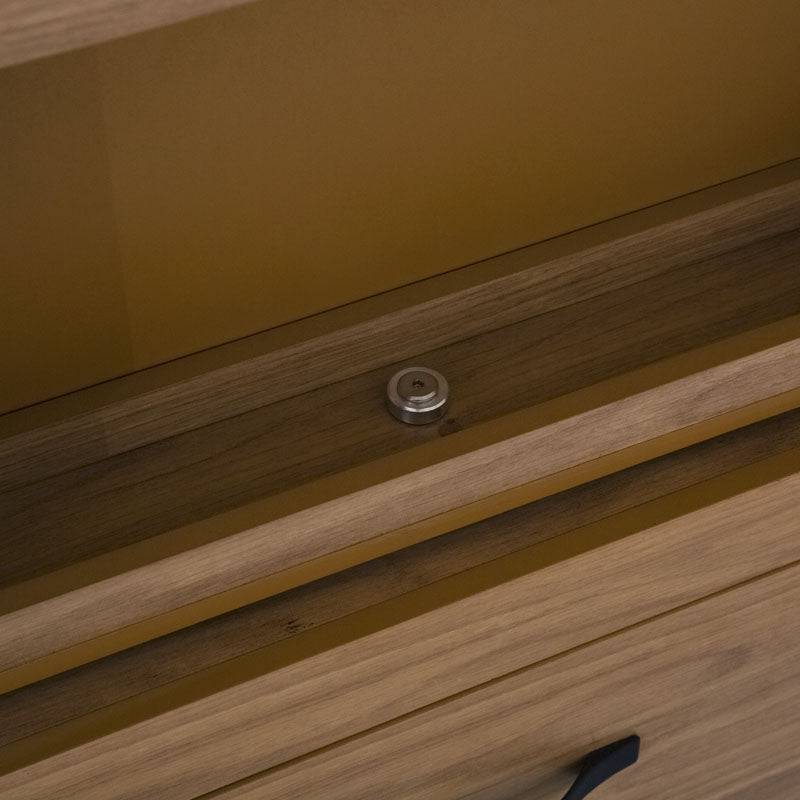 Espejo de pie de nogal MDF melamina en forma de luna, de 70 cm de frente y 180 cm de alto, en un juego de recámara Allure.