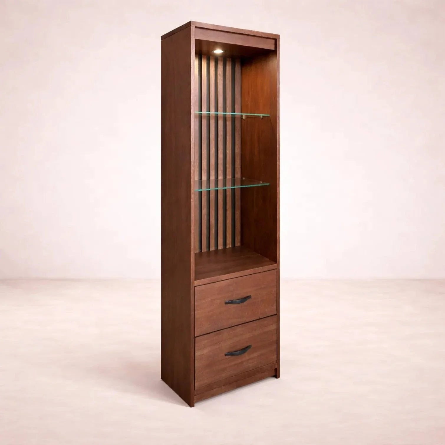 Exhibidor de madera Bourbon de Deurope.com.mx con estantes abiertos para exhibir libros o decoraciones.
