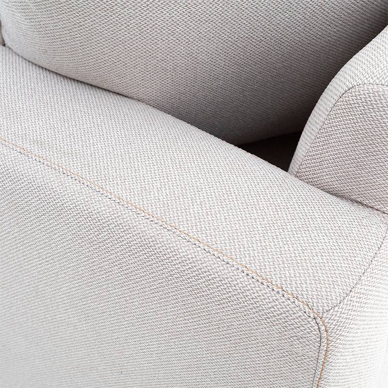 Juego de sala Tamayo deoupe.com.mx, sofá de dos piezas en tela beige claro, con cojines y estructura moderna.