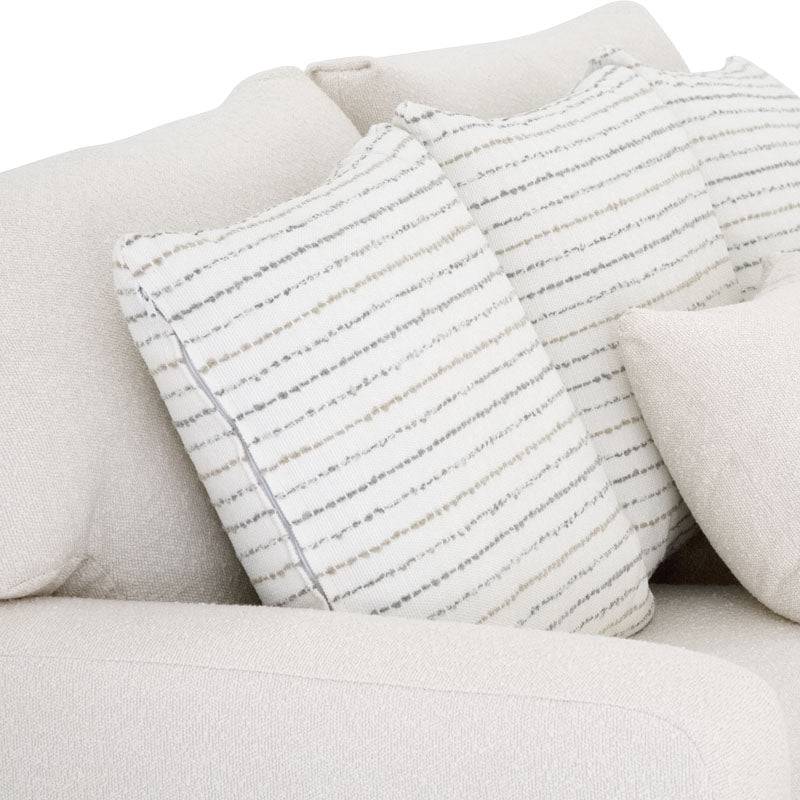 Sofá loveseat Oliver de deurope.com.mx con cojines acolchados y estructura de madera, en color gris claro.