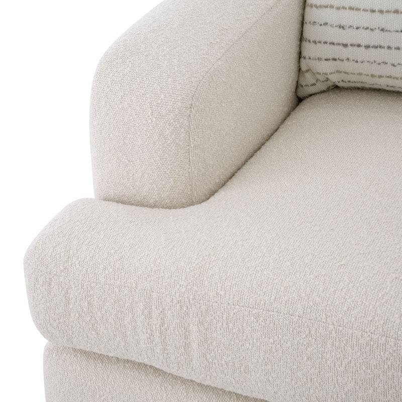 Sofá loveseat Oliver de deurope.com.mx en color gris con cojines acolchados y estructura de madera moderna.