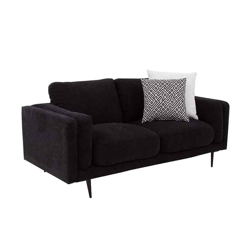 Juego de sala Alessandra 2 piezas en tapiz negro, sofá loveseat con estructura moderna y tapizado de tejido afelpado.