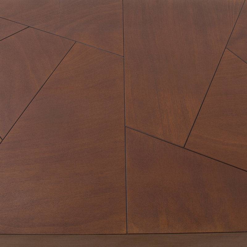 Mesa de centro Quetzal de Deurope, con superficie de chapa de okumé y estructura en tzalam, mide 120x80x42 cm.