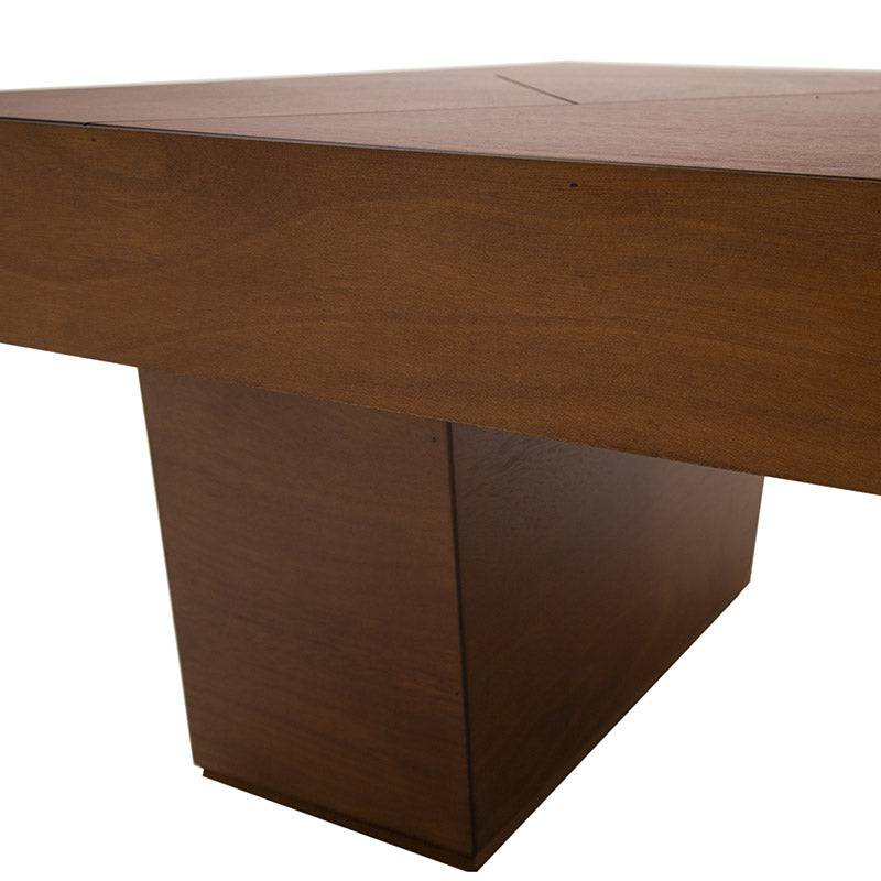 Mesa de centro Quetzal de deurope.com.mx, con acabado en chapa de okumé y estructura de tzalam, 120 cm de ancho y 42 cm de alto.