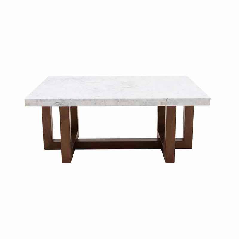 Mesa de centro Kaori de Deurope con superficie de mármol veneciano y estructura en nogal, 110 cm de ancho y 45 cm de alto.