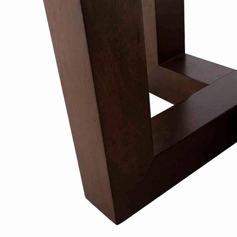 Mesa de centro Kaori de Deurope con superficie de mármol veneciano y estructura de nogal, dimensiones 110x45x70 cm.