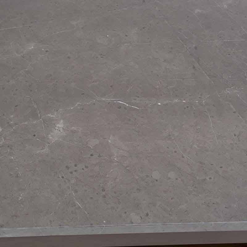 Mesa de centro Berne de madera de nogal gris con placa de mármol, dimensiones aproximadas 120x45x80 cm, deurope.com.mx
