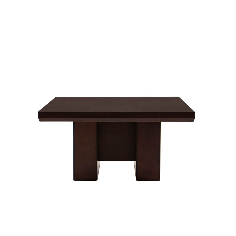 Juego de comedor Siena de madera en color café almendra, con mesa de 150 cm de largo y 75 cm de alto, ideal para comer en casa.