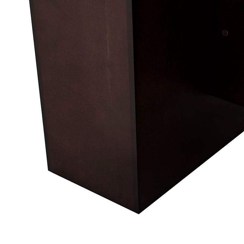 Mesa de comedor Siena de madera en color café almendra, con capacidad para 9 piezas y superficie de 150 cm de largo.