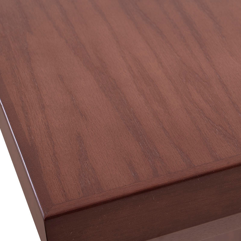 Juego de comedor Siena de madera en color café almendra, mesa de 150 cm x 75 cm con 8 sillas, estilo moderno y elegante.