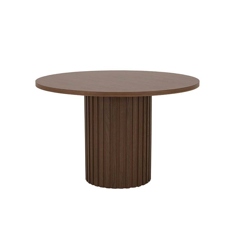 Juego de comedor Tulip de cinco piezas con mesa de madera y diseño mediterráneo, ideal para espacios modernos y elegantes.