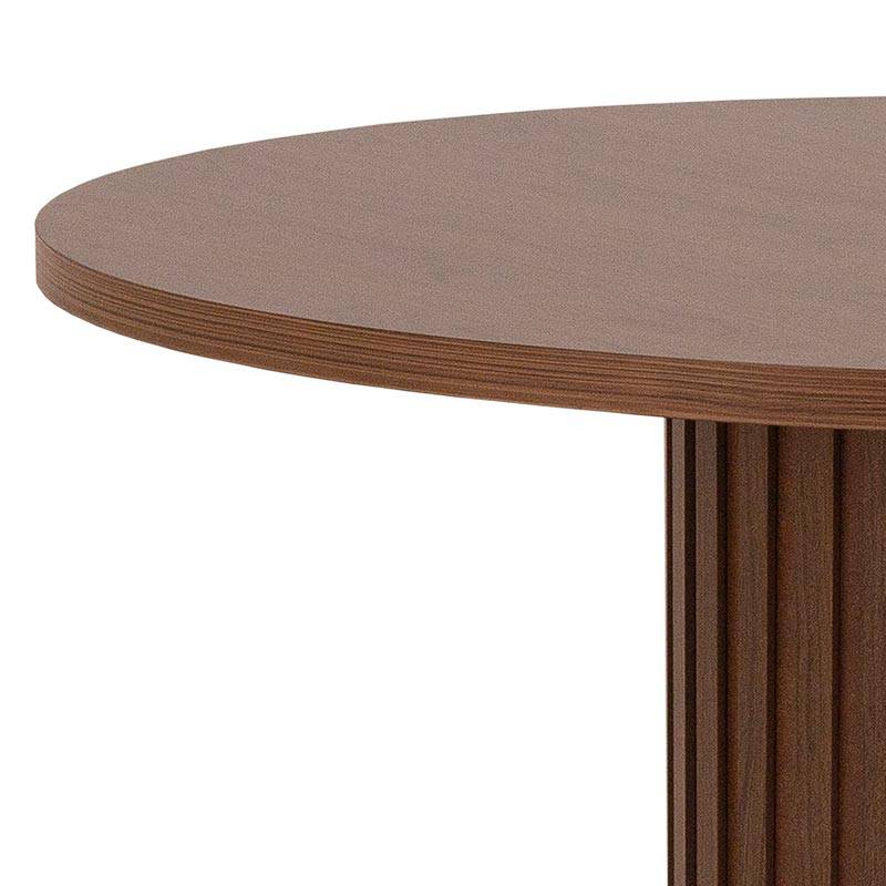 Juego de comedor Tulip de 5 piezas de madera, con mesa mediana y diseño mediterráneo, ideal para espacios modernos.